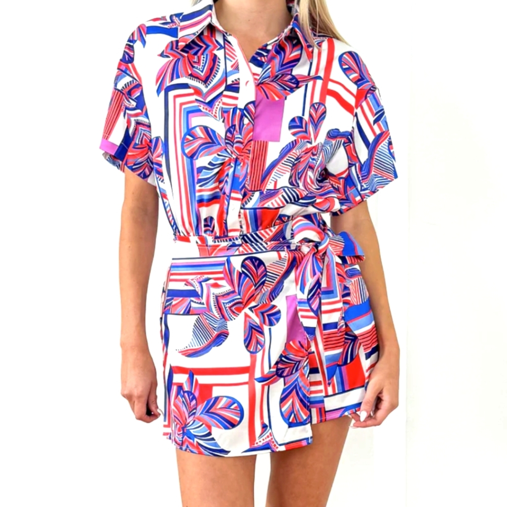 Getaway Front Tie Romper, multicolor in L, slight damage to back